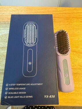 Lavender Cordless Heated Hair Brush - Paddle Design